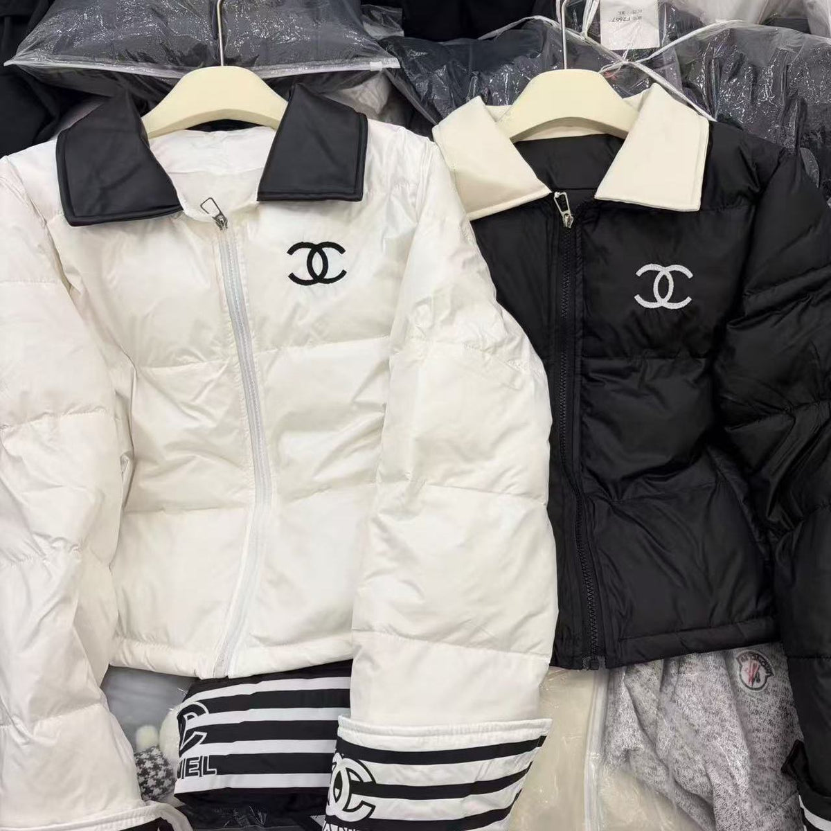 New Versatile Contrast Collar CC Puffer Jacket  PD1326102612