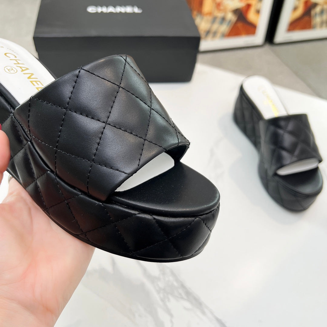 Chane1 top fashion thick-soled rhombus slippers 0724030808