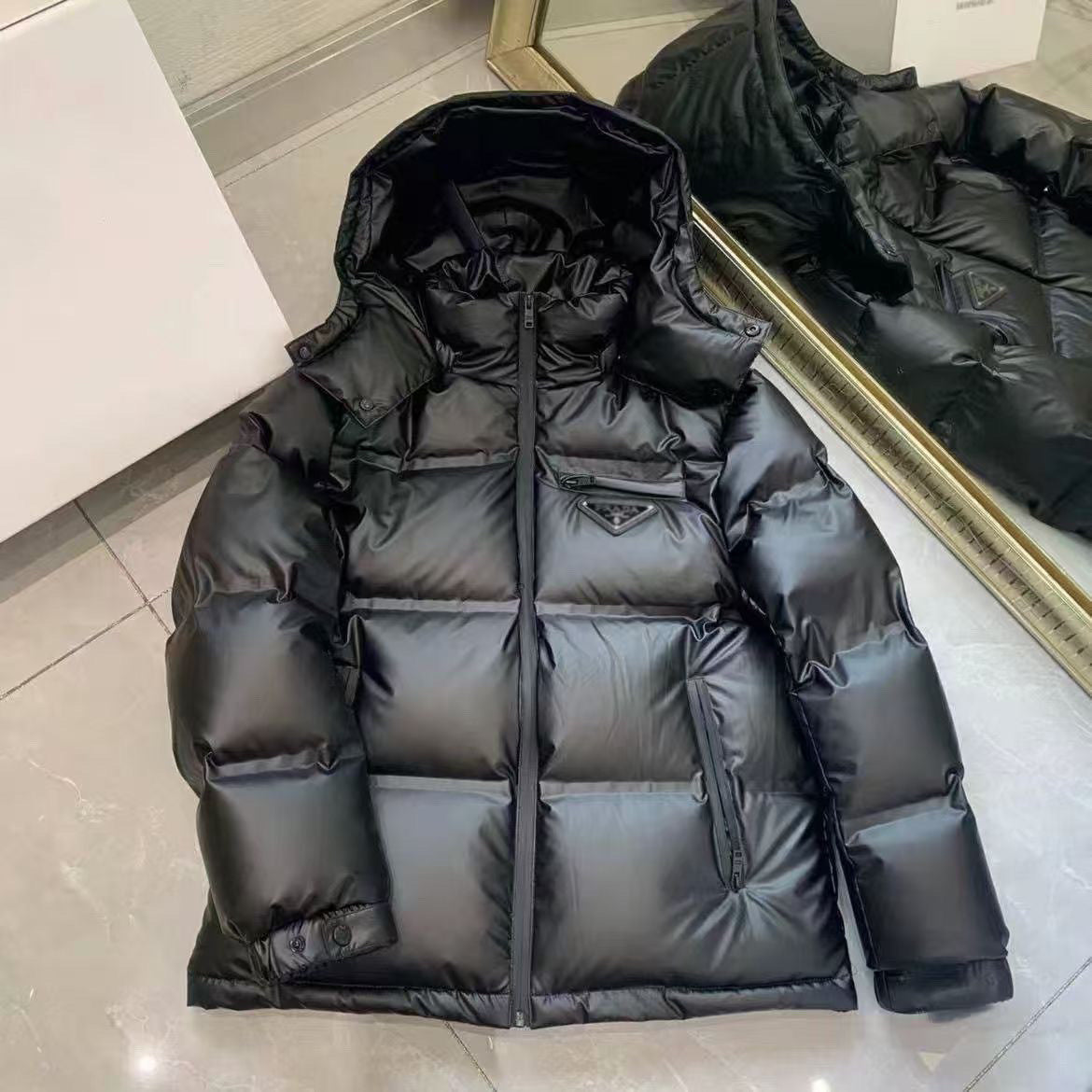 New Men's Triangle PRA Logo Hooded Puffer Jacket PD1326102617