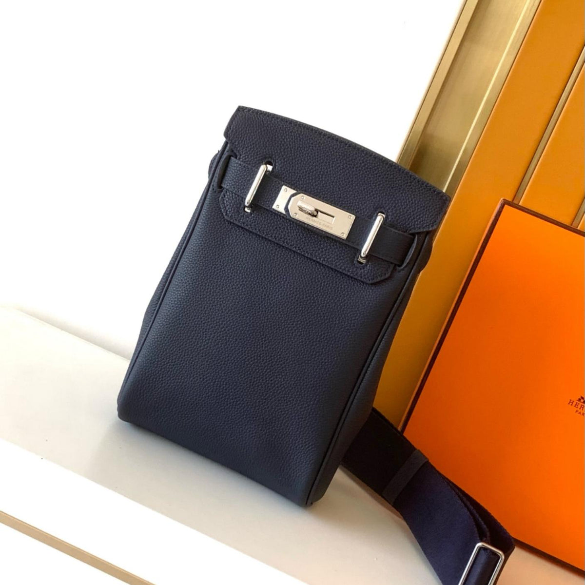 H fashion leather chest bag 0725052702