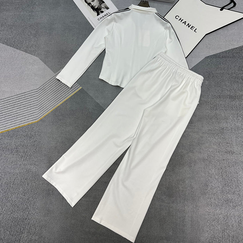 New high-end sportswear set for early autumn 1024080502