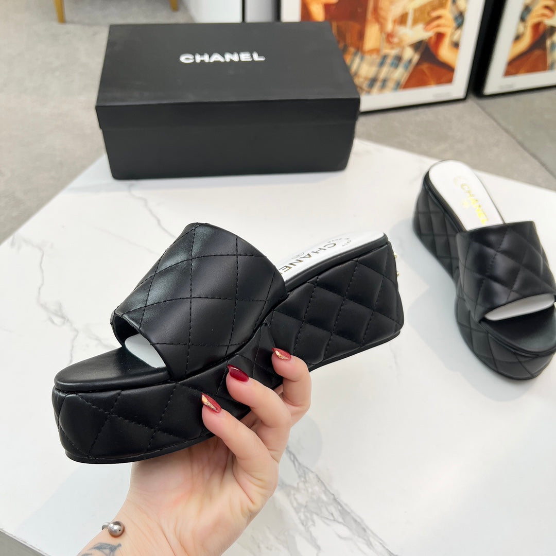 Chane1 top fashion thick-soled rhombus slippers 0724030808