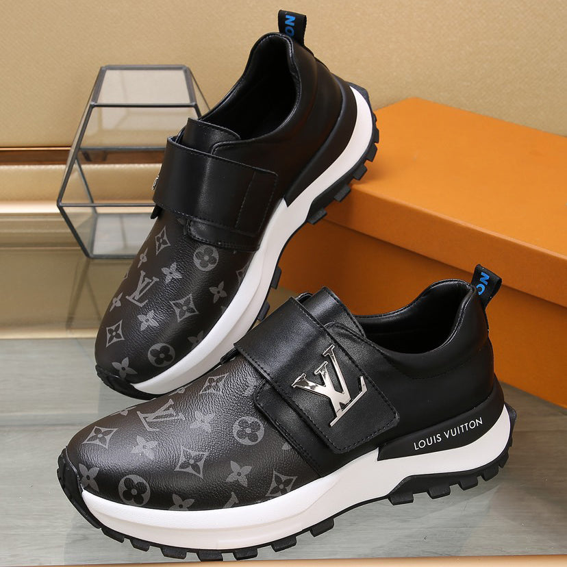 V-print Velcro sneakers  XC07070601