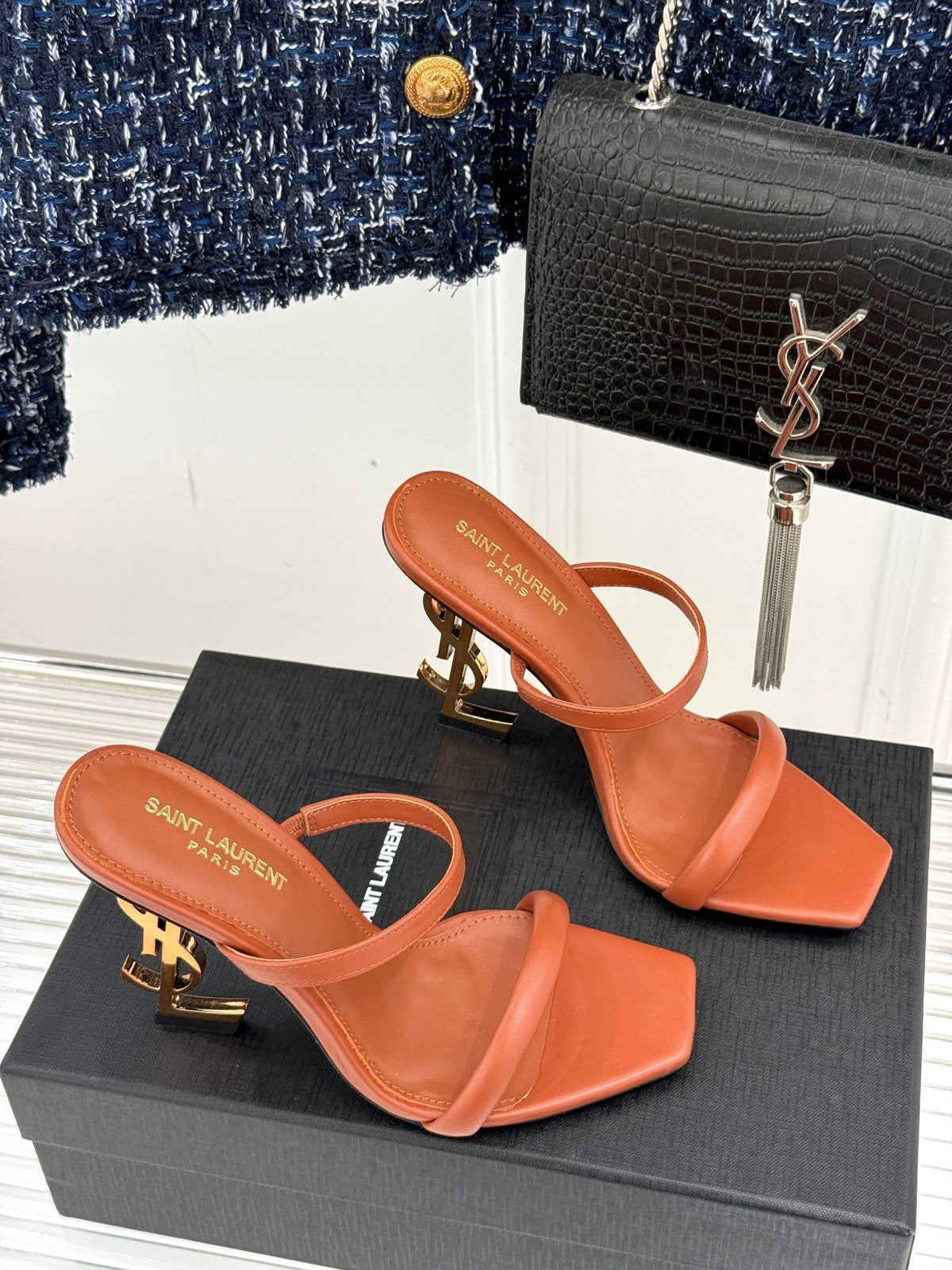 YSL letter heel one-strap high-heeled slippers 0725031113