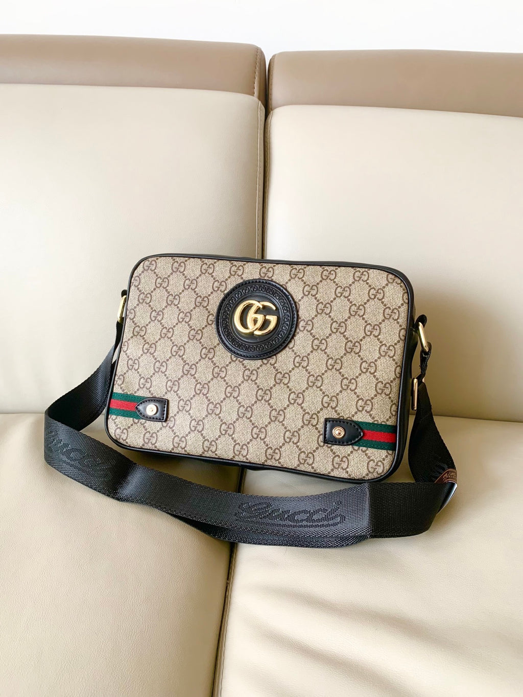 G fashion single-shoulder crossbody bag 0725061809