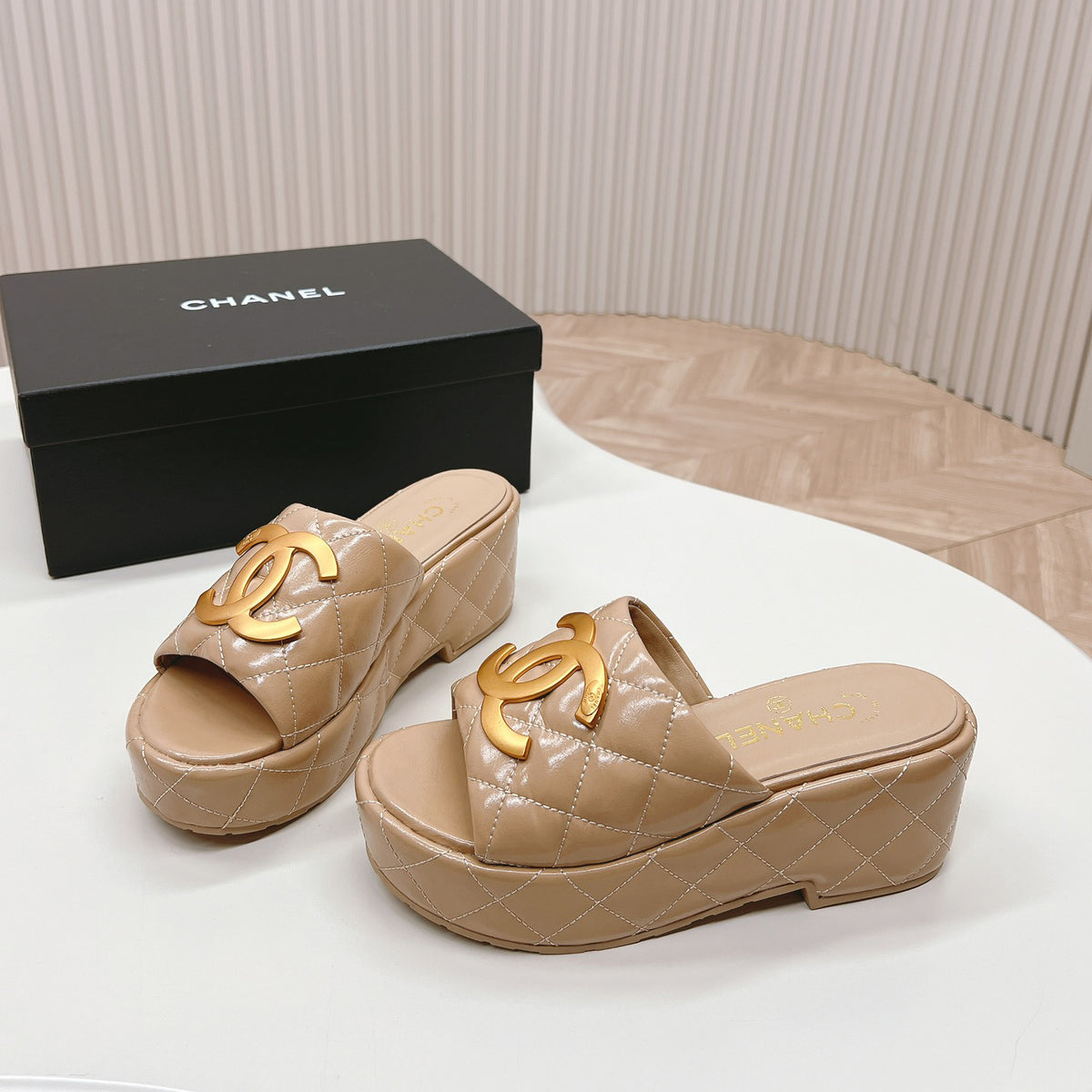 Chane1 top fashion thick-soled rhombus slippers 0724030812