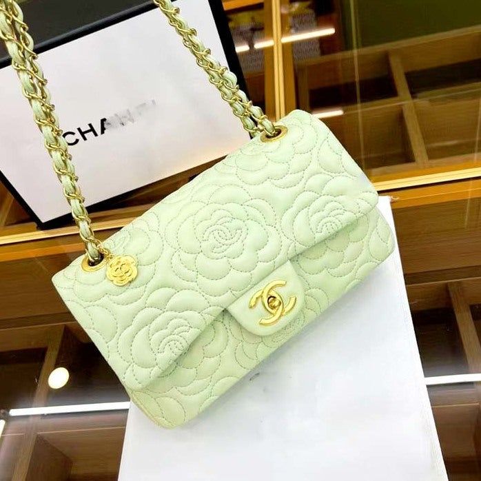 New trendy and fashionable women's bags PD10042814