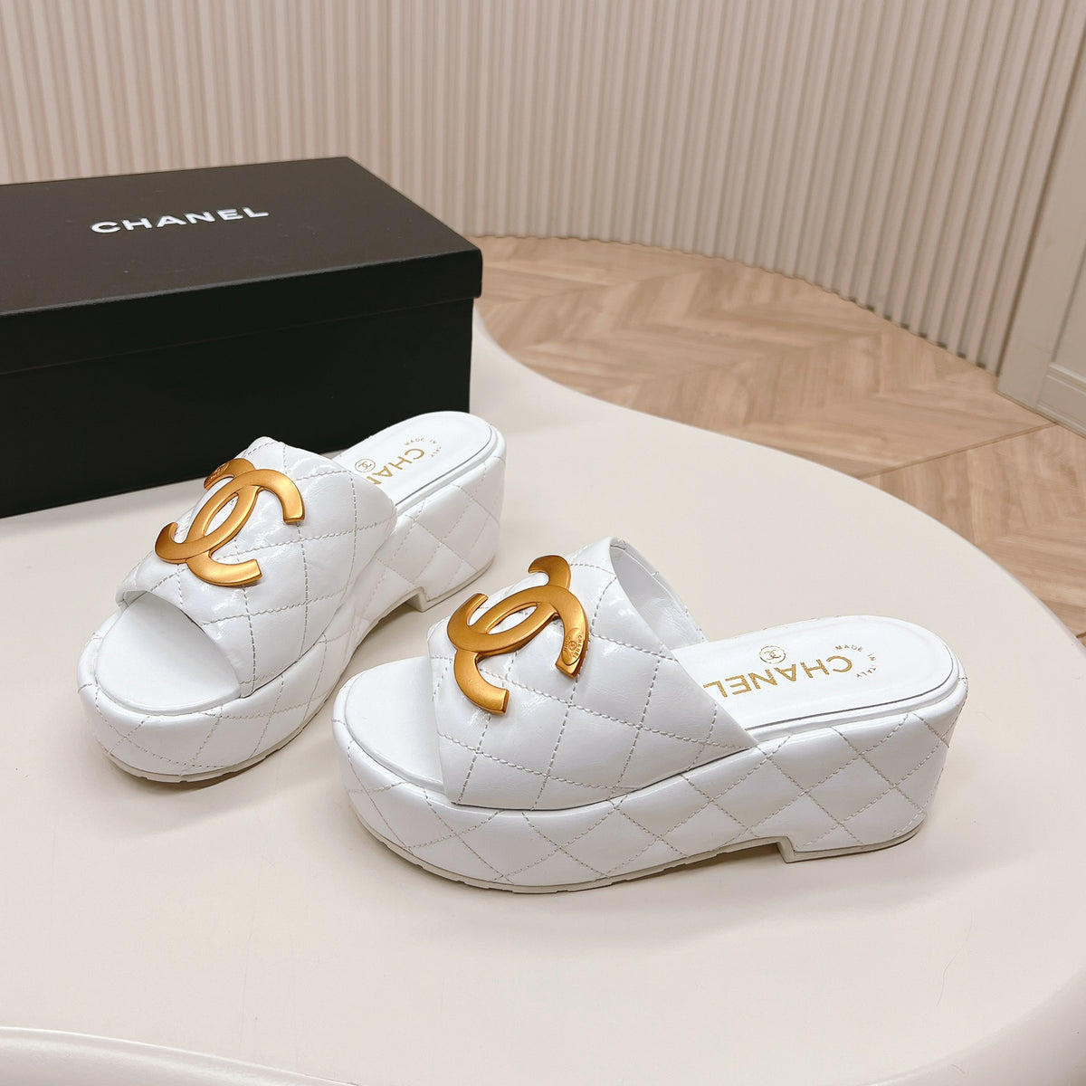 Chane1 top fashion thick-soled rhombus slippers 0724030812