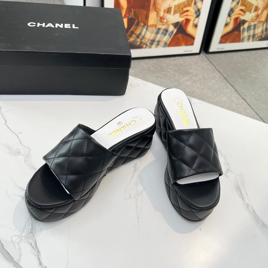 Chane1 top fashion thick-soled rhombus slippers 0724030808