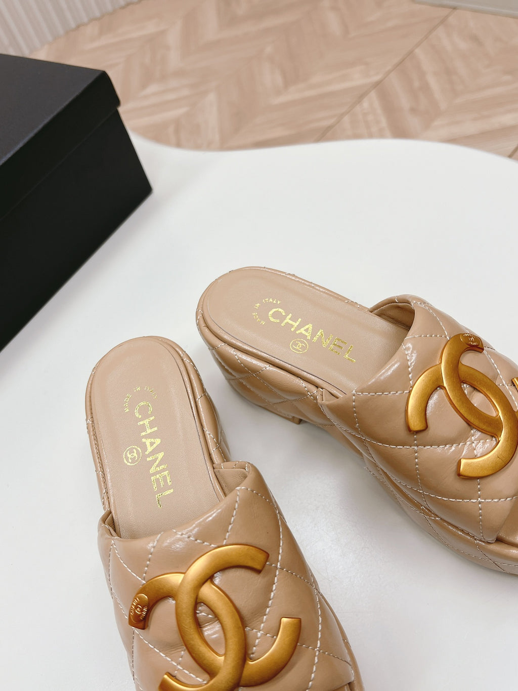 Chane1 top fashion thick-soled rhombus slippers 0724030812