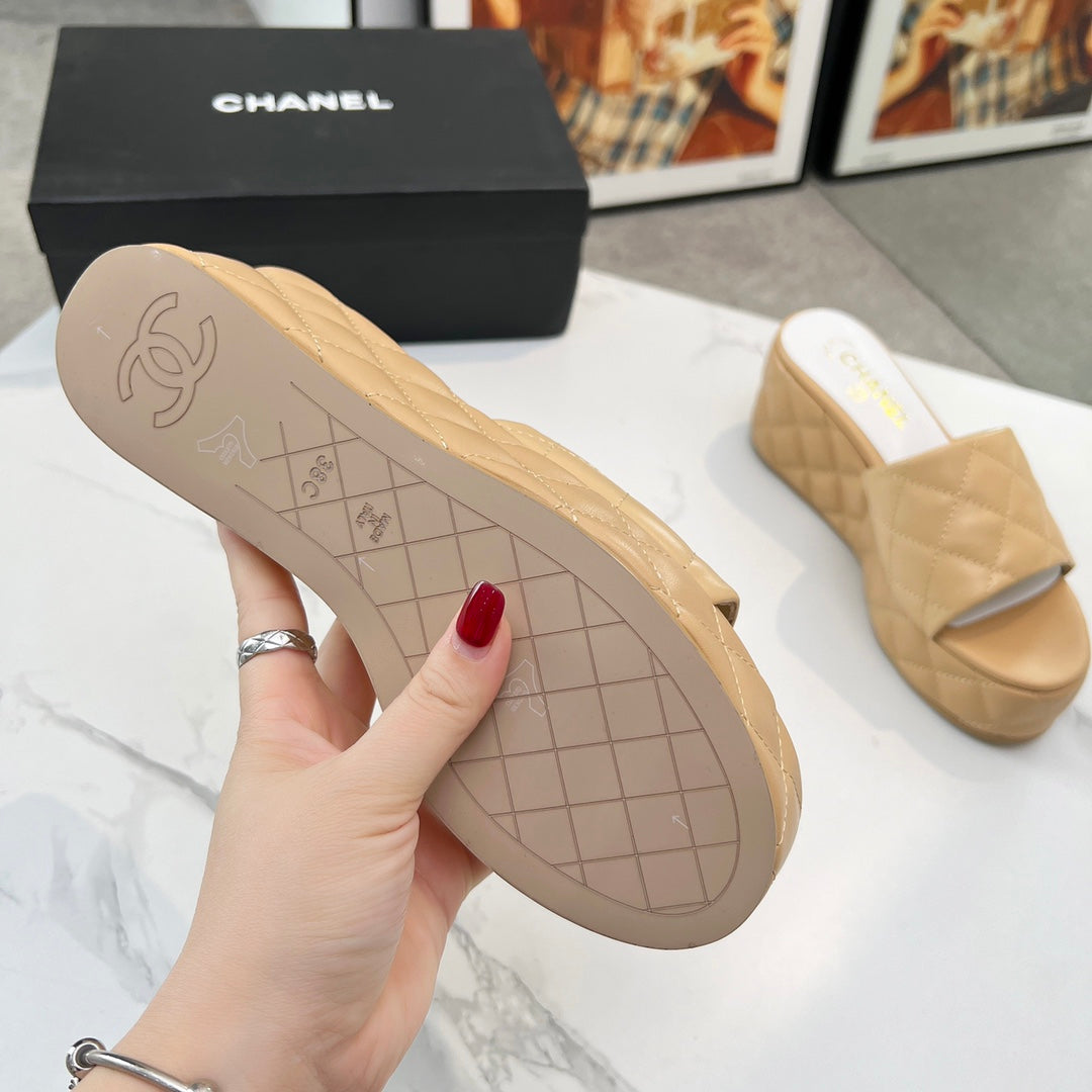 Chane1 top fashion thick-soled rhombus slippers 0724030808