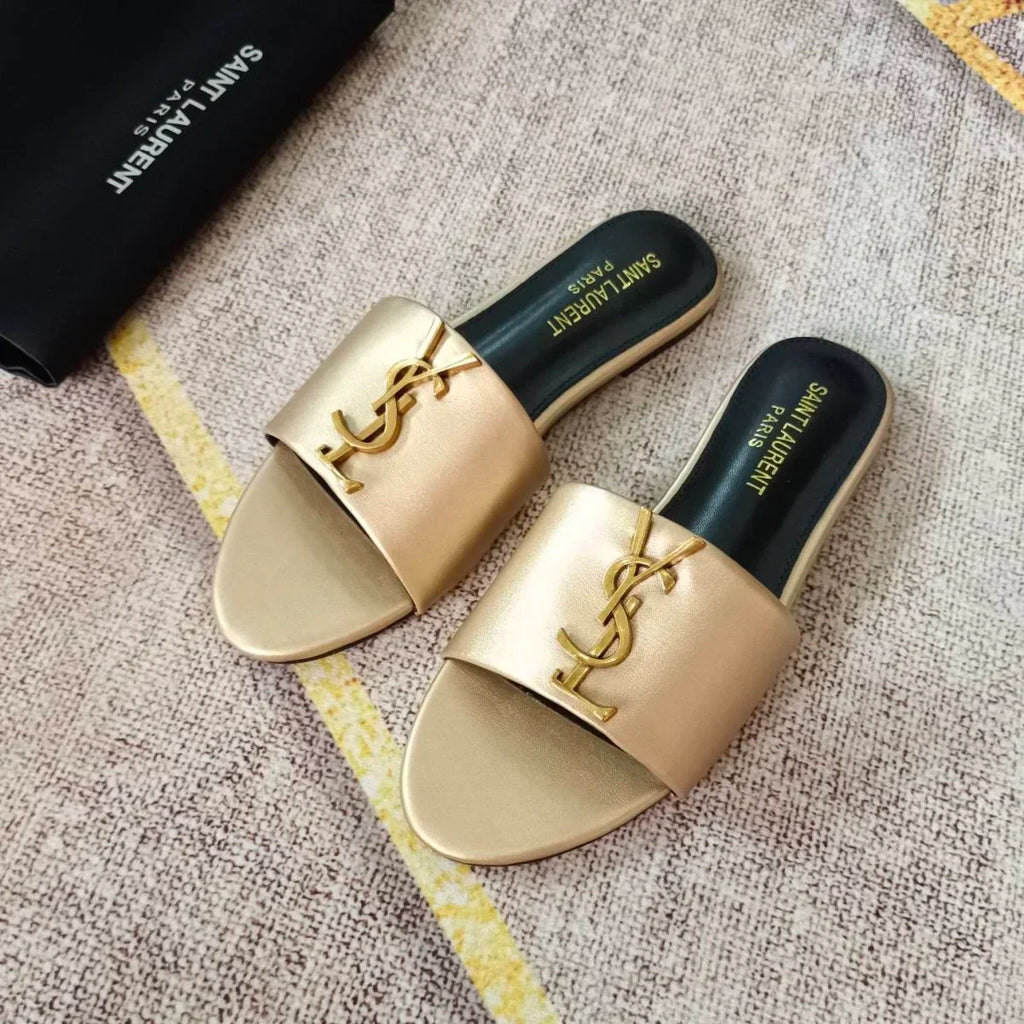 New Slippers Fashion Sandals 1024031124