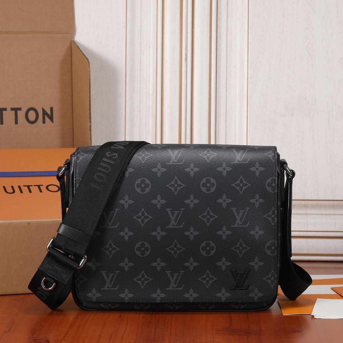 New fashion all-match one-shoulder diagonal high-end messenger bag
