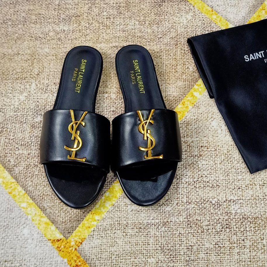 New Slippers Fashion Sandals 1024031124
