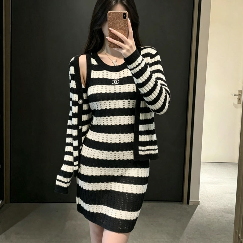 New Fashion Women's Striped Knit 2-Piece Set  DM1326092429