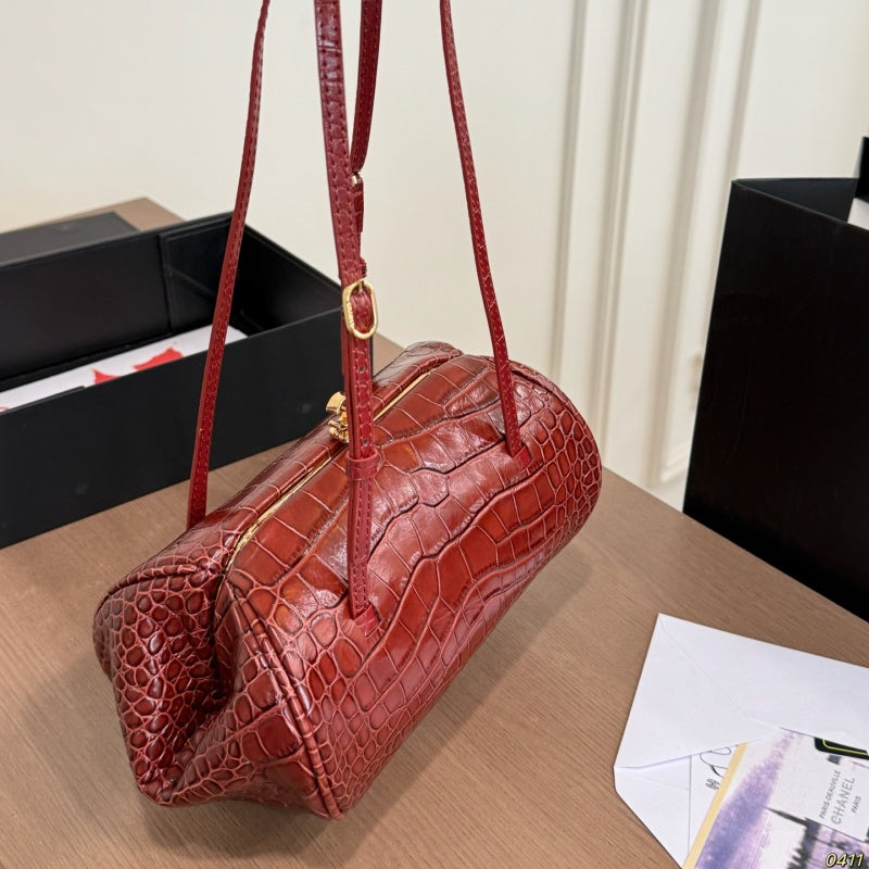 New Fashion Women CC Bowling Handbag CWT1326092918
