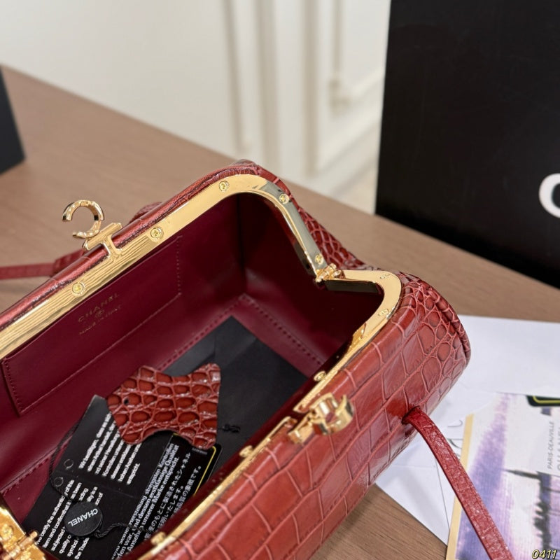 New Fashion Women CC Bowling Handbag CWT1326092918