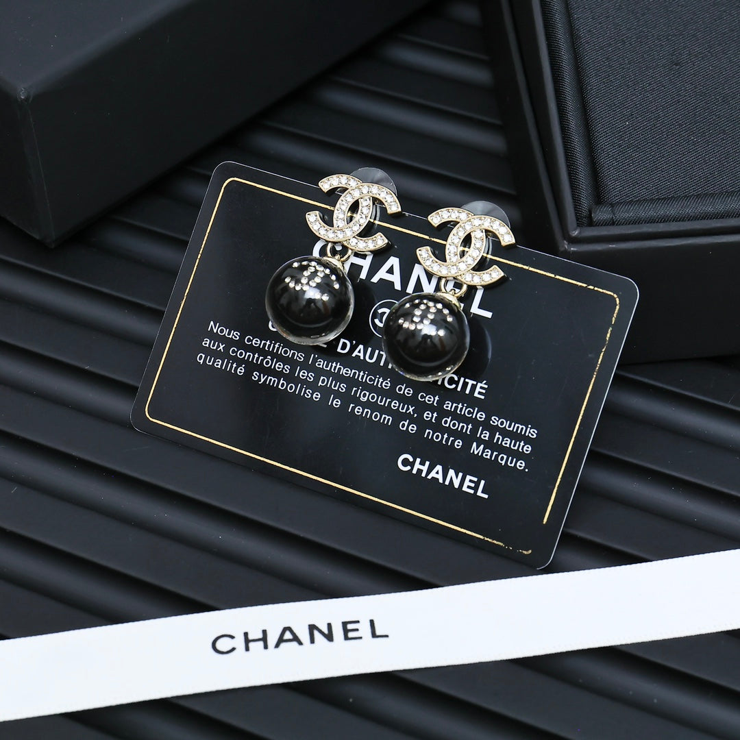 New Fashion Double C Letter Glass Ball Earrings ZS1326100901