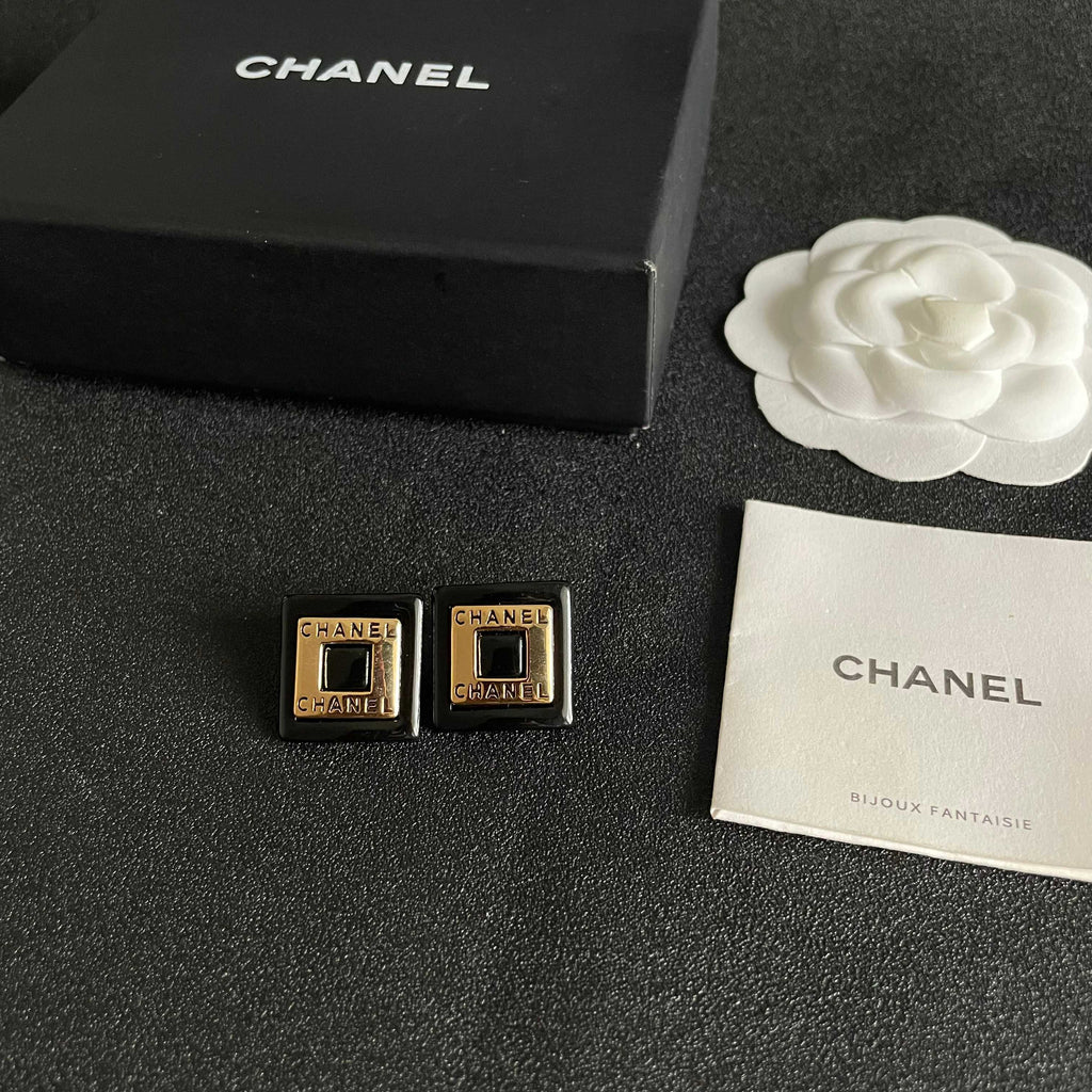 New Fashion Women's Vintage Stud Earrings ZS1326101005