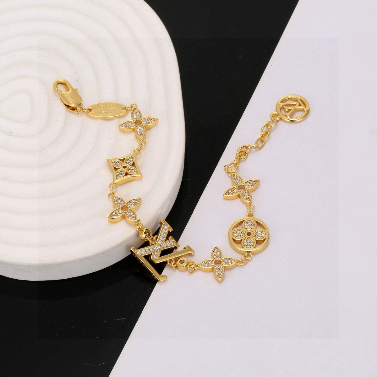 New Fashion Women's Multi-element Rhinestone Four-Leaf Flower Bracelet ZS1326101021