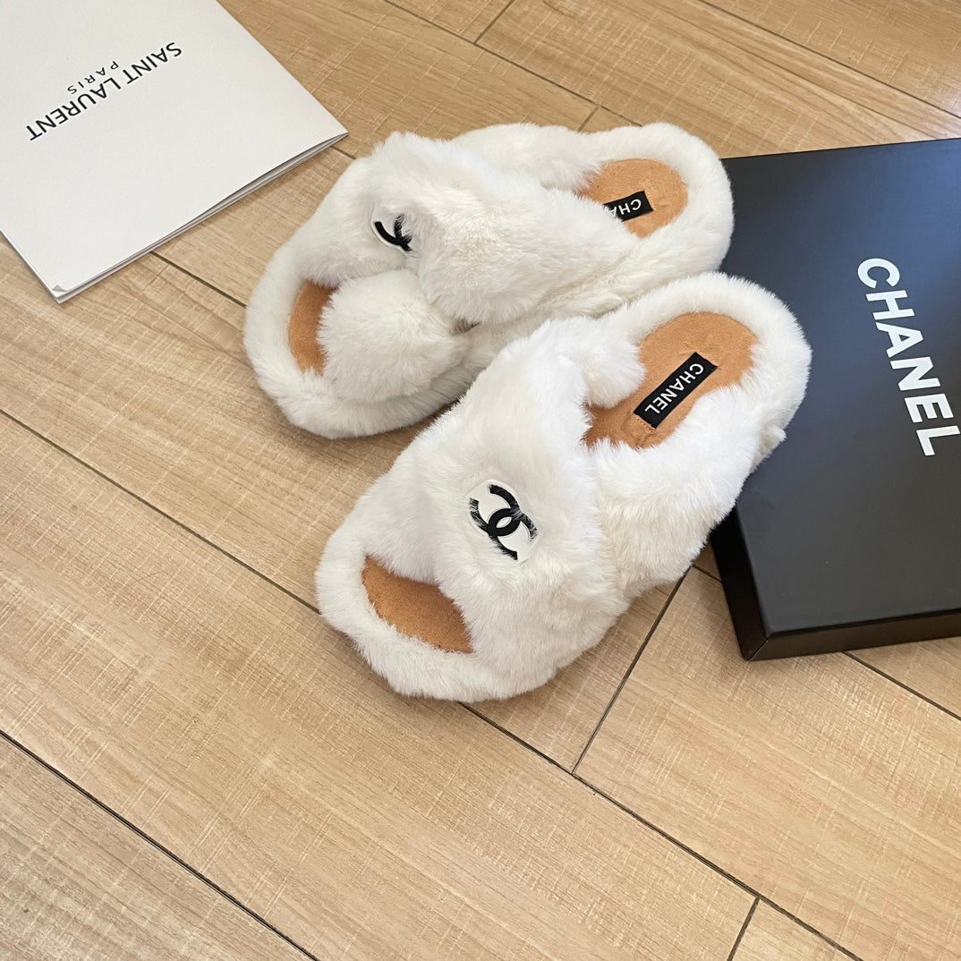 New Fashion Women's CC Plush Slippers PF1326101217