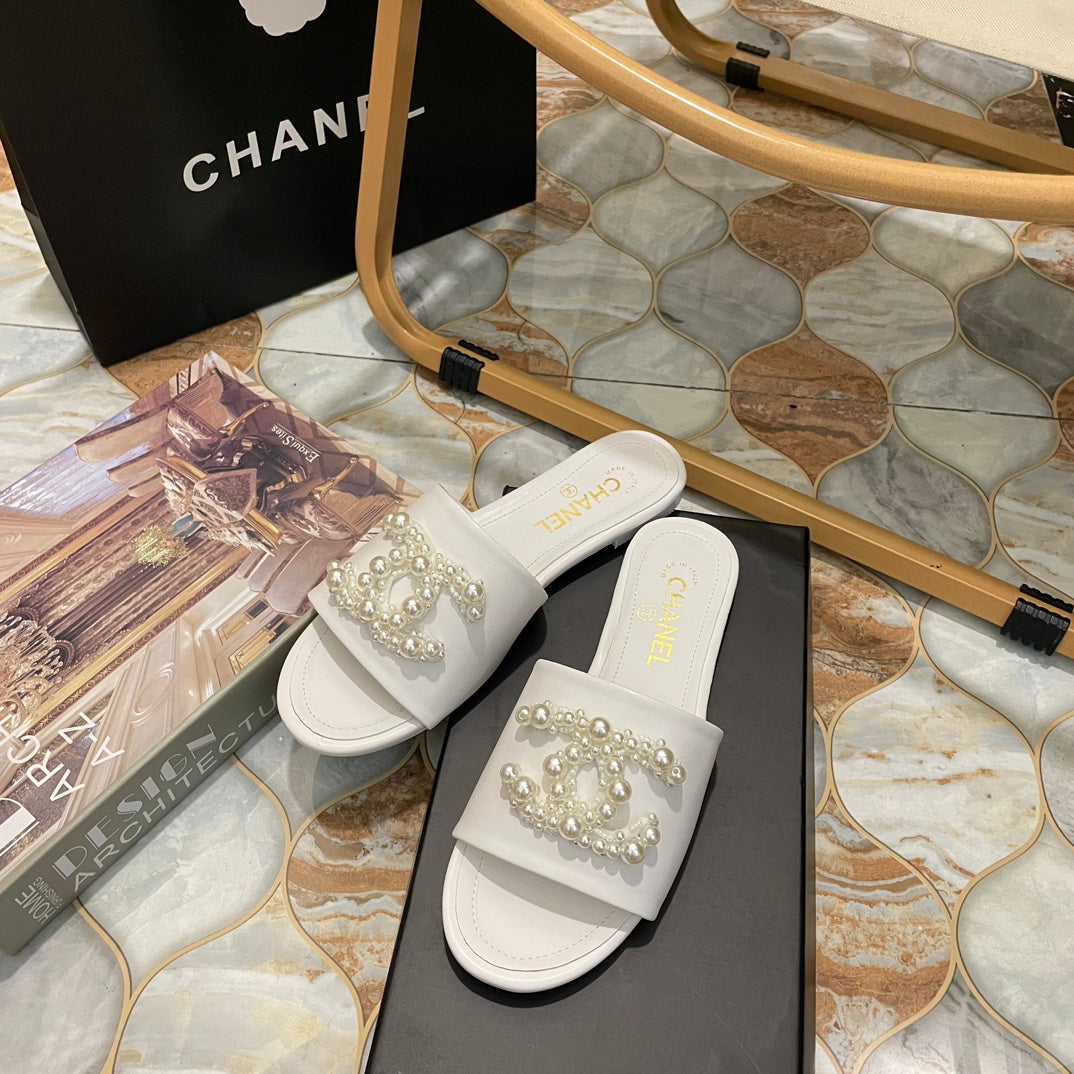 New Fashion Women's Pearl CC Slide Sandals PF1326101601
