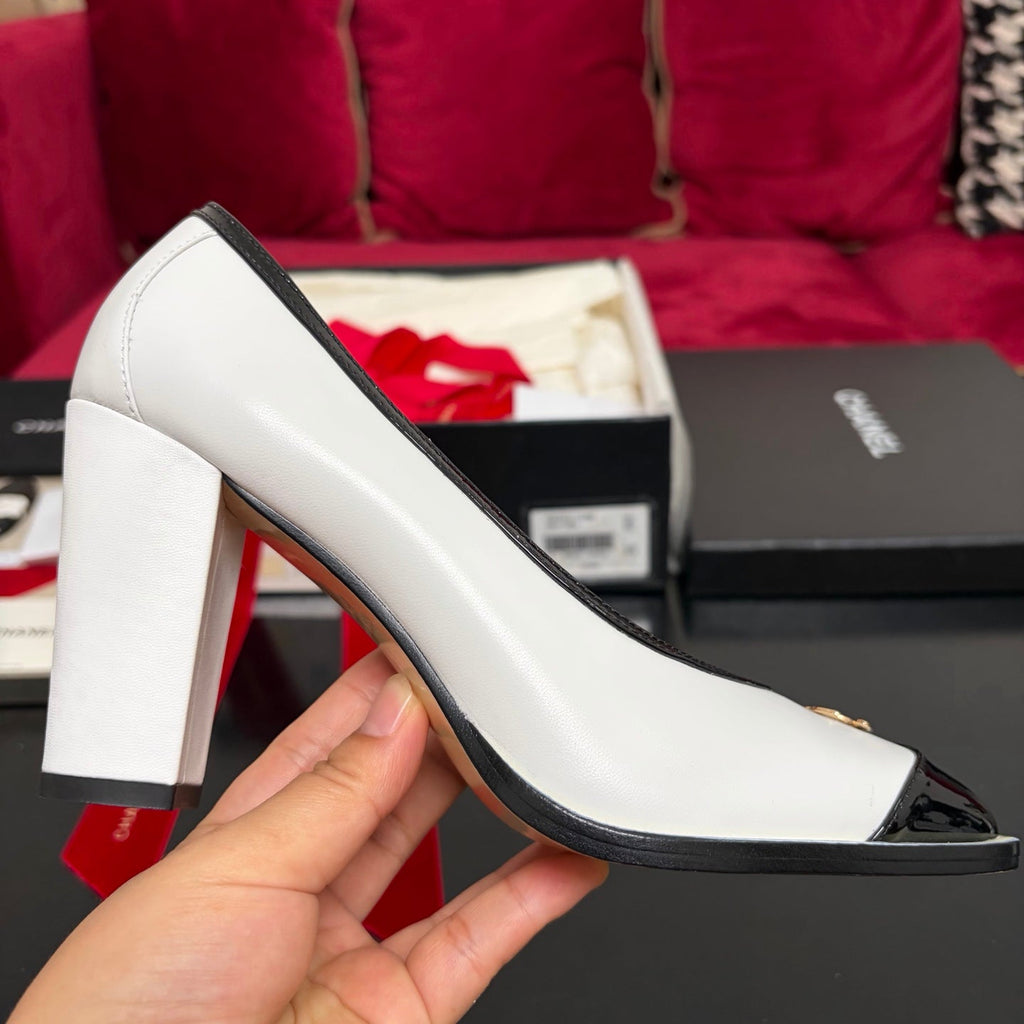 New Arrival Women's CC Logo Block Square Toe Block Heel Pumps XC1326102306