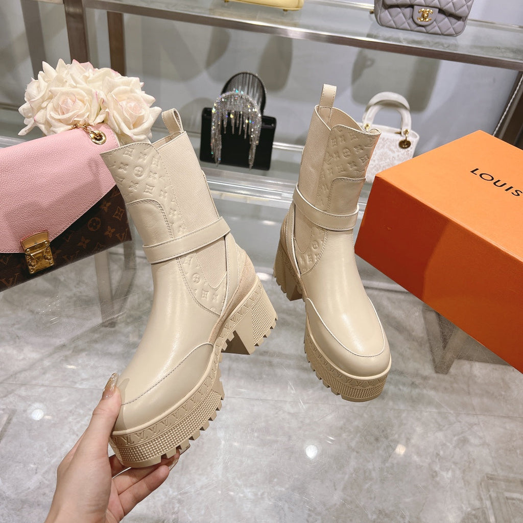 New Arrival Women's Monogram Buckle Platform Chelsea Boots SZ1326102312